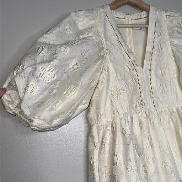 Hunter Bell Gaille Puff Sleeve Mini Dress in Ivory Floral Jacquard Size Small - Picture 5 of 10